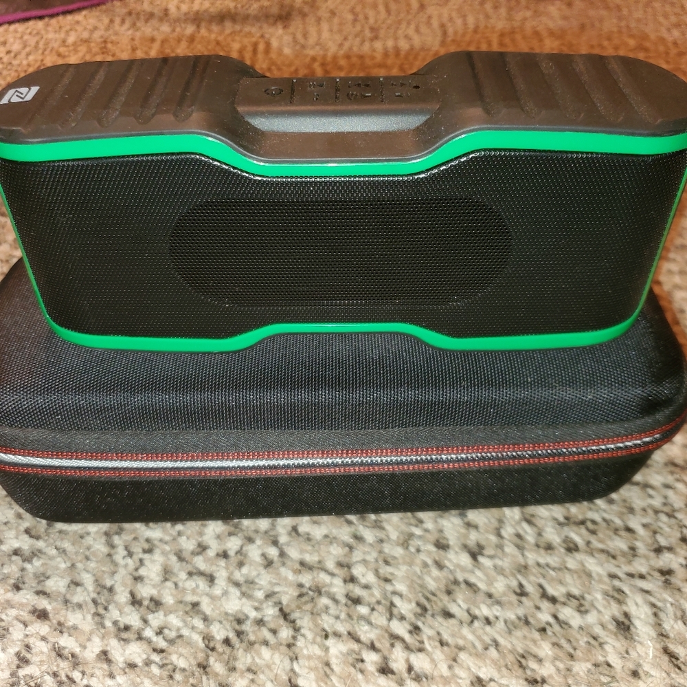 AOMAIS SportII Portable Wireless Bluetooth Speaker